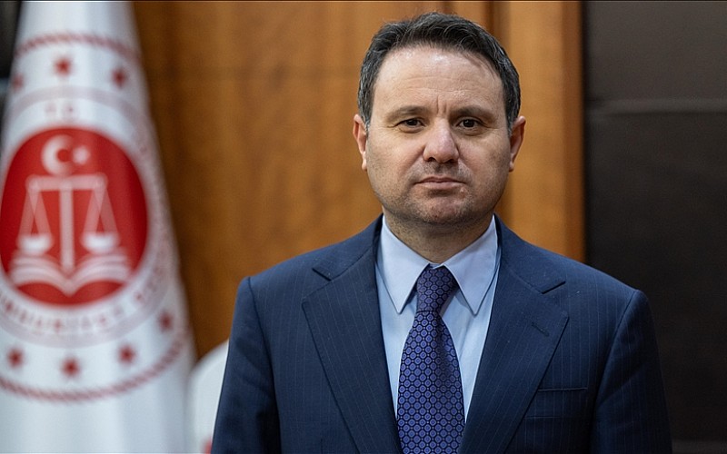 Bakan Gürlek'ten sosyal medyada başörtülülere ayrımcı sözler sarf edilmesine ilişkin açıklama Bakan Gürlek'ten sosyal medyada başörtülülere ayrımcı sözler sarf edilmesine ilişkin açıklama