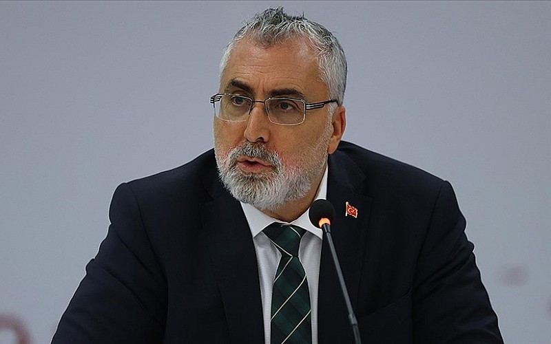Bakan Işıkhan, mayıs ayı iş gücü istatistiklerini değerlendirdi Bakan Işıkhan, mayıs ayı iş gücü istatistiklerini değerlendirdi
