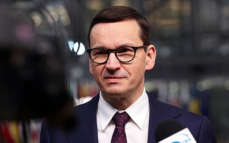 Polonya Başbakanı Tusk'tan Avrupa liderlerine "sakin olun ve devam edin" çağrısı Polonya Başbakanı Tusk'tan Avrupa liderlerine "sakin olun ve devam edin" çağrısı