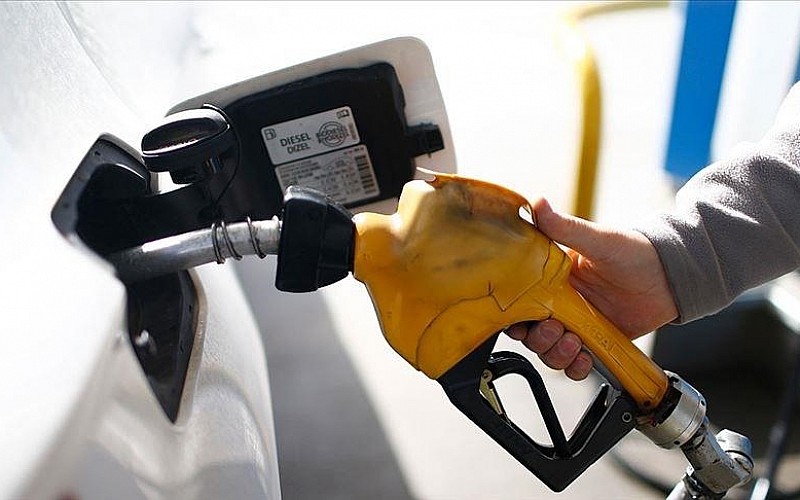 Benzine zam geliyor Benzine zam geliyor