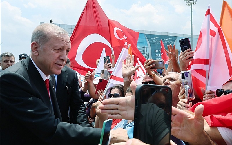 Cumhurbaşkanı Erdoğan, KKTC'nin kuruluşunun 42. yılını kutladı Cumhurbaşkanı Erdoğan, KKTC'nin kuruluşunun 42. yılını kutladı