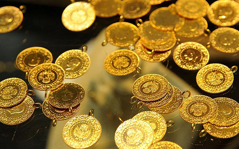 Altının gramı 3 bin 47 liradan işlem görüyor Altının gramı 3 bin 47 liradan işlem görüyor