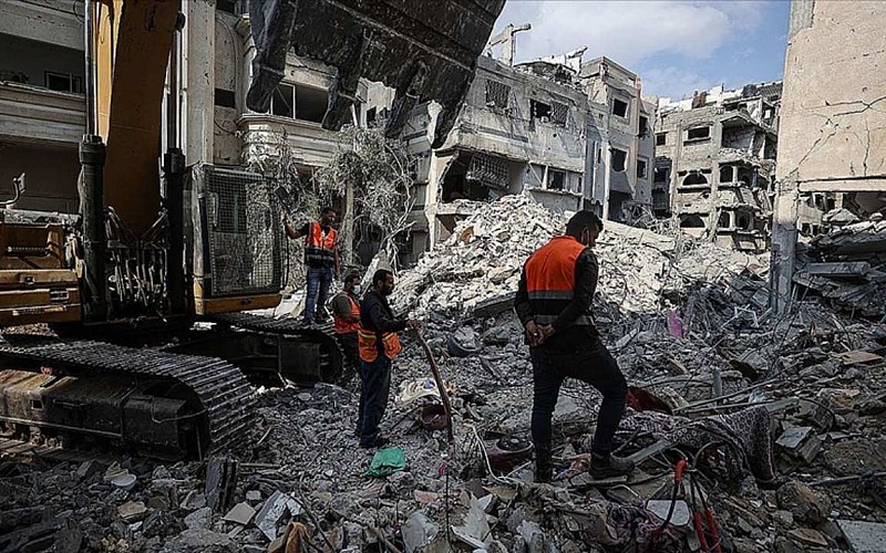 İsrail'in Gazze'ye düzenlediği saldırılarda 8 Filistinli hayatını kaybetti İsrail'in Gazze'ye düzenlediği saldırılarda 8 Filistinli hayatını kaybetti