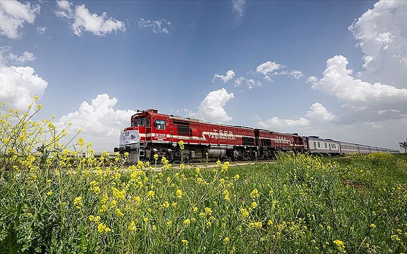 Turistik Diyarbakır Ekspresi'nin yeni sezonda ilk durağı Malatya oldu Turistik Diyarbakır Ekspresi'nin yeni sezonda ilk durağı Malatya oldu