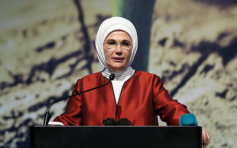 Emine Erdoğan: Aileye sahip çıkmak, ortak geleceğimize sahip çıkmaktır Emine Erdoğan: Aileye sahip çıkmak, ortak geleceğimize sahip çıkmaktır