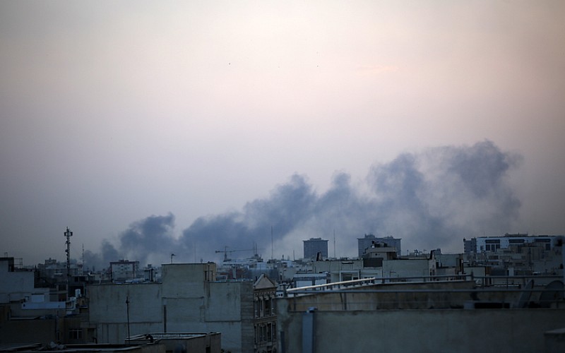 İsrail televizyonu: İran'ın batısına yeni hava saldırıları başlatıldı İsrail televizyonu: İran'ın batısına yeni hava saldırıları başlatıldı