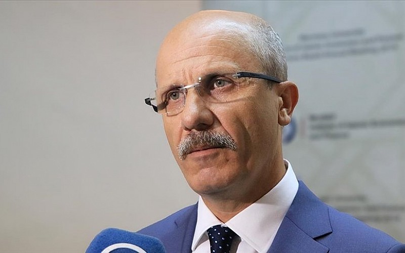 YÖK Başkanı Prof. Dr. Özvar, İzmir'de konuştu YÖK Başkanı Prof. Dr. Özvar, İzmir'de konuştu