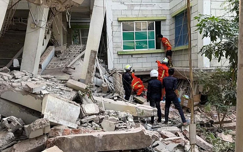 Myanmar'daki depremlerde can kaybı 3 bin 689'a yükseldi Myanmar'daki depremlerde can kaybı 3 bin 689'a yükseldi