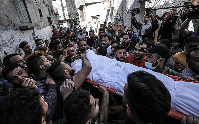 Gazze'de İsrail saldırısıyla yaşamını yitiren engelli Filistinli son yolculuğuna uğurlandı Gazze'de İsrail saldırısıyla yaşamını yitiren engelli Filistinli son yolculuğuna uğurlandı