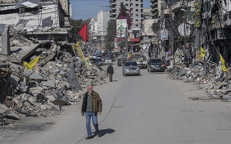 Lübnanlılar İsrail'in saldırılarına rağmen topraklarından vazgeçmiyor Lübnanlılar İsrail'in saldırılarına rağmen topraklarından vazgeçmiyor