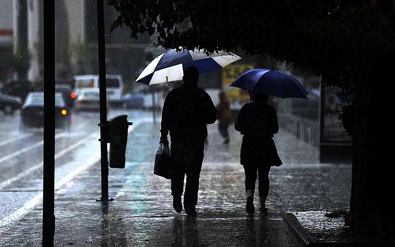Meteoroloji'den kuvvetli yağış uyarısı Meteoroloji'den kuvvetli yağış uyarısı