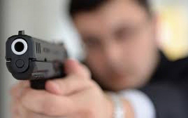 Sakarya'da eski eşini silahla yaralayan şüpheli gözaltına alındı Sakarya'da eski eşini silahla yaralayan şüpheli gözaltına alındı