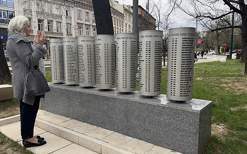 Saraybosna kuşatmasının 34. yılında yaşatılan acılar unutulmuyor Saraybosna kuşatmasının 34. yılında yaşatılan acılar unutulmuyor