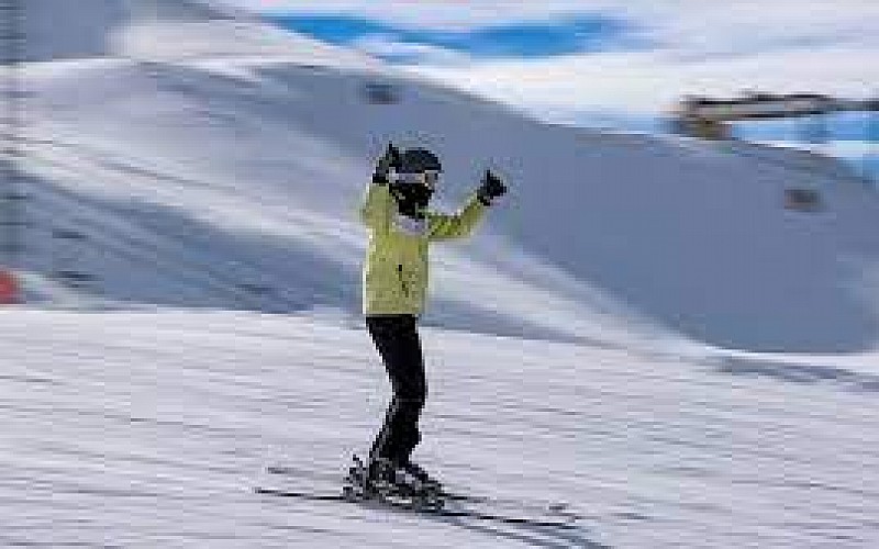 Kayak merkezlerinde en fazla kar kalınlığı Ergan'da ölçüldü Kayak merkezlerinde en fazla kar kalınlığı Ergan'da ölçüldü