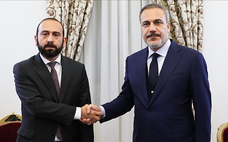 Bakan Fidan, Ermenistan Dışişleri Bakanı Mirzoyan ile görüştü Bakan Fidan, Ermenistan Dışişleri Bakanı Mirzoyan ile görüştü