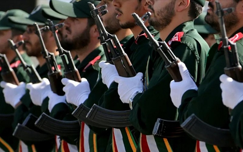 İran Devrim Muhafızları Ordusu, İsrail'e yeni dalga füze saldırılarına başladı İran Devrim Muhafızları Ordusu, İsrail'e yeni dalga füze saldırılarına başladı