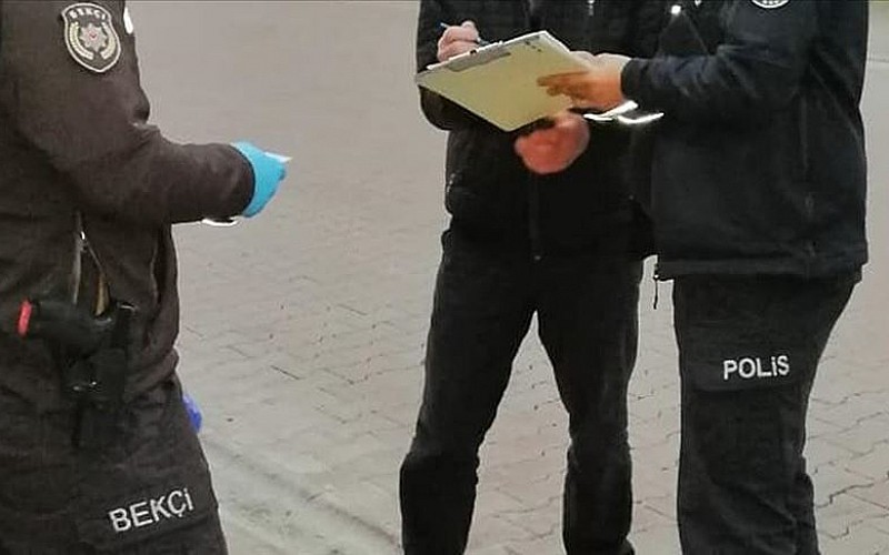 Yetkisiz çakar ve ruhsatsız silahta cezalar arttı Yetkisiz çakar ve ruhsatsız silahta cezalar arttı