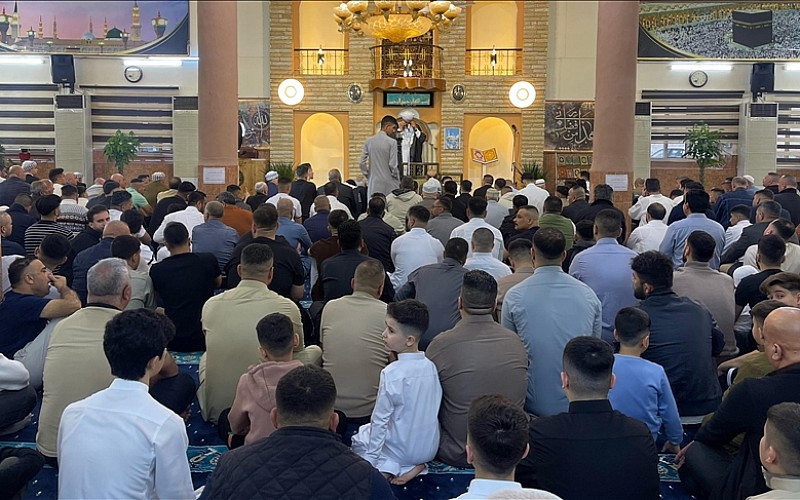 Kerkük'te Ramazan Bayramı namazı kılındı Kerkük'te Ramazan Bayramı namazı kılındı