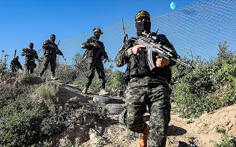 Kassam Tugayları: Netanyahu halkını kandırdı, askerlerini Gazze'de bataklığa sürükledi Kassam Tugayları: Netanyahu halkını kandırdı, askerlerini Gazze'de bataklığa sürükledi