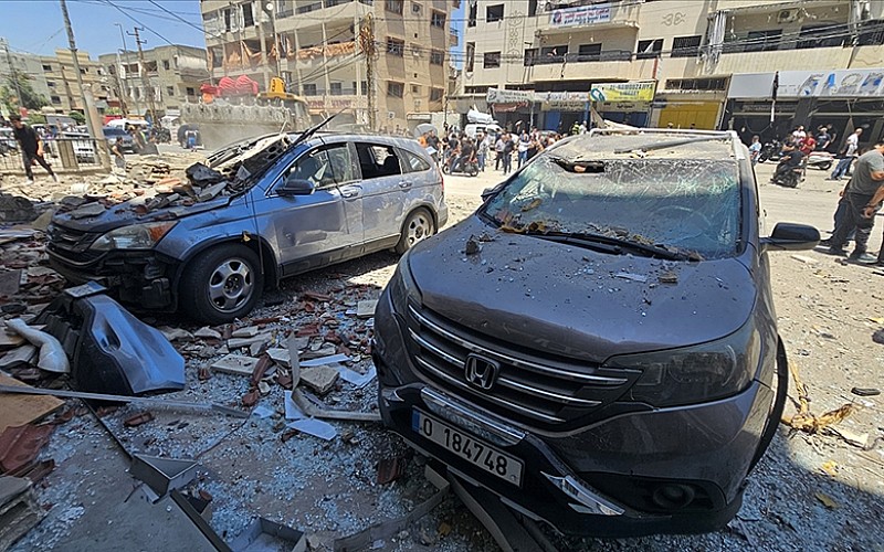 İsrail'in Lübnan'ın güneyine düzenlediği İHA saldırısında 2 sivil yaralandı İsrail'in Lübnan'ın güneyine düzenlediği İHA saldırısında 2 sivil yaralandı