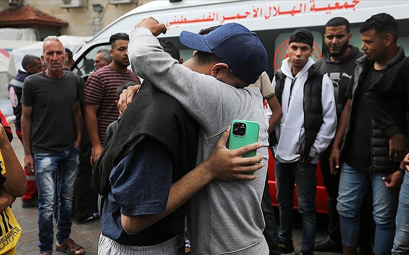 İsrail'in, Gazze'de alıkoyduğu 10 Filistinli serbest bırakıldı İsrail'in, Gazze'de alıkoyduğu 10 Filistinli serbest bırakıldı