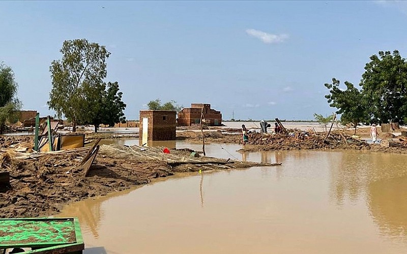 Suudi Arabistan, Katar, Mısır, Ürdün, Kuveyt ve BAE'den heyelan felaketi yaşayan Sudan'a başsağlığı mesajları Suudi Arabistan, Katar, Mısır, Ürdün, Kuveyt ve BAE'den heyelan felaketi yaşayan Sudan'a başsağlığı mesajları