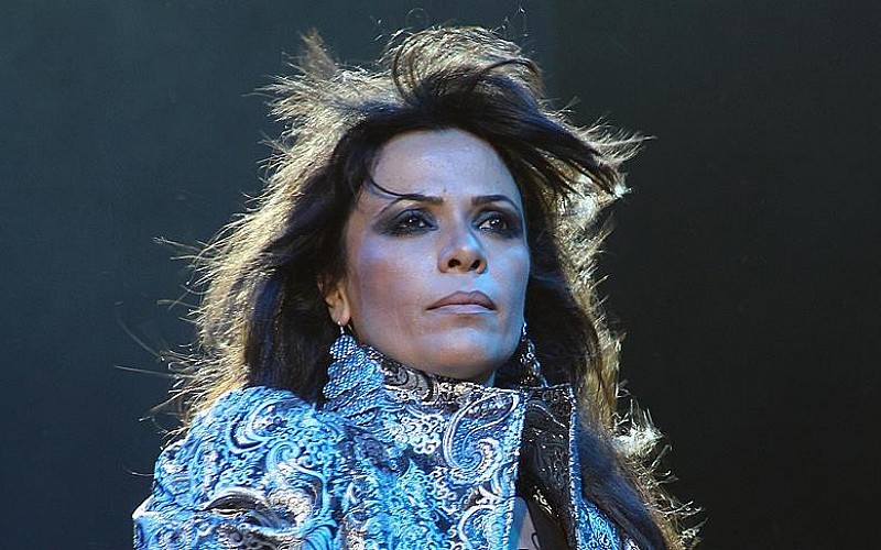 MEB Yahudi şarkıcının konserini iptal etti MEB Yahudi şarkıcının konserini iptal etti