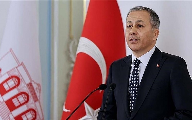 Bakan Yerlikaya'dan, Emine Erdoğan'ın Melania Trump'a gönderdiği Gazze mektubuna ilişkin paylaşım Bakan Yerlikaya'dan, Emine Erdoğan'ın Melania Trump'a gönderdiği Gazze mektubuna ilişkin paylaşım