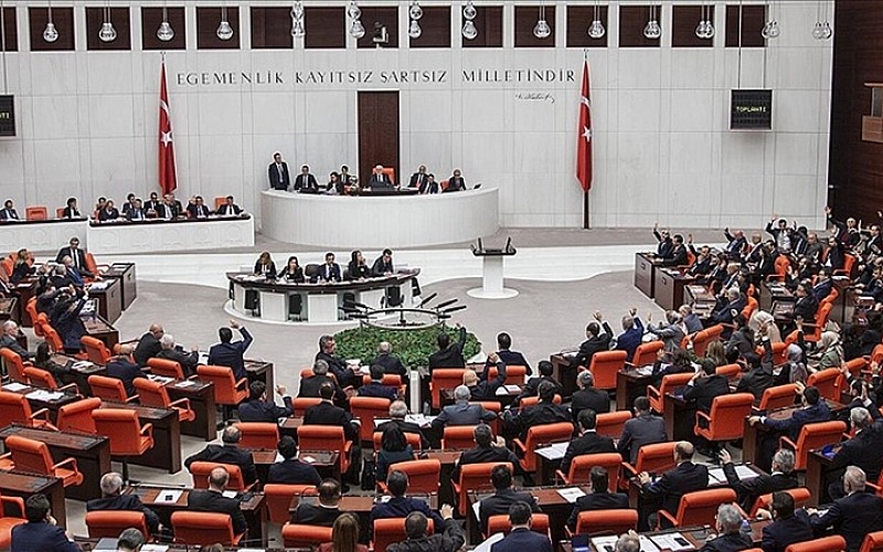 Meclis'te su israfı azaldı, geri dönüşümle tasarruf sağlandı Meclis'te su israfı azaldı, geri dönüşümle tasarruf sağlandı