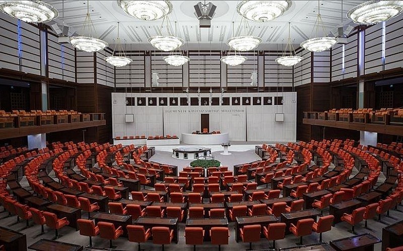 Meclis son 16 yılda 494 kanun çıkardı Meclis son 16 yılda 494 kanun çıkardı